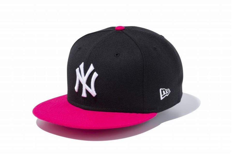 9FIFTY ニューヨーク・ヤンキース ブラック × ホワイト ブライトローズバイザー