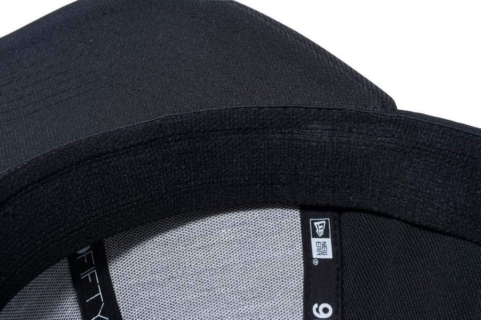 9FIFTY ストレッチスナップ ベーシック ブラック ホワイトフラッグ