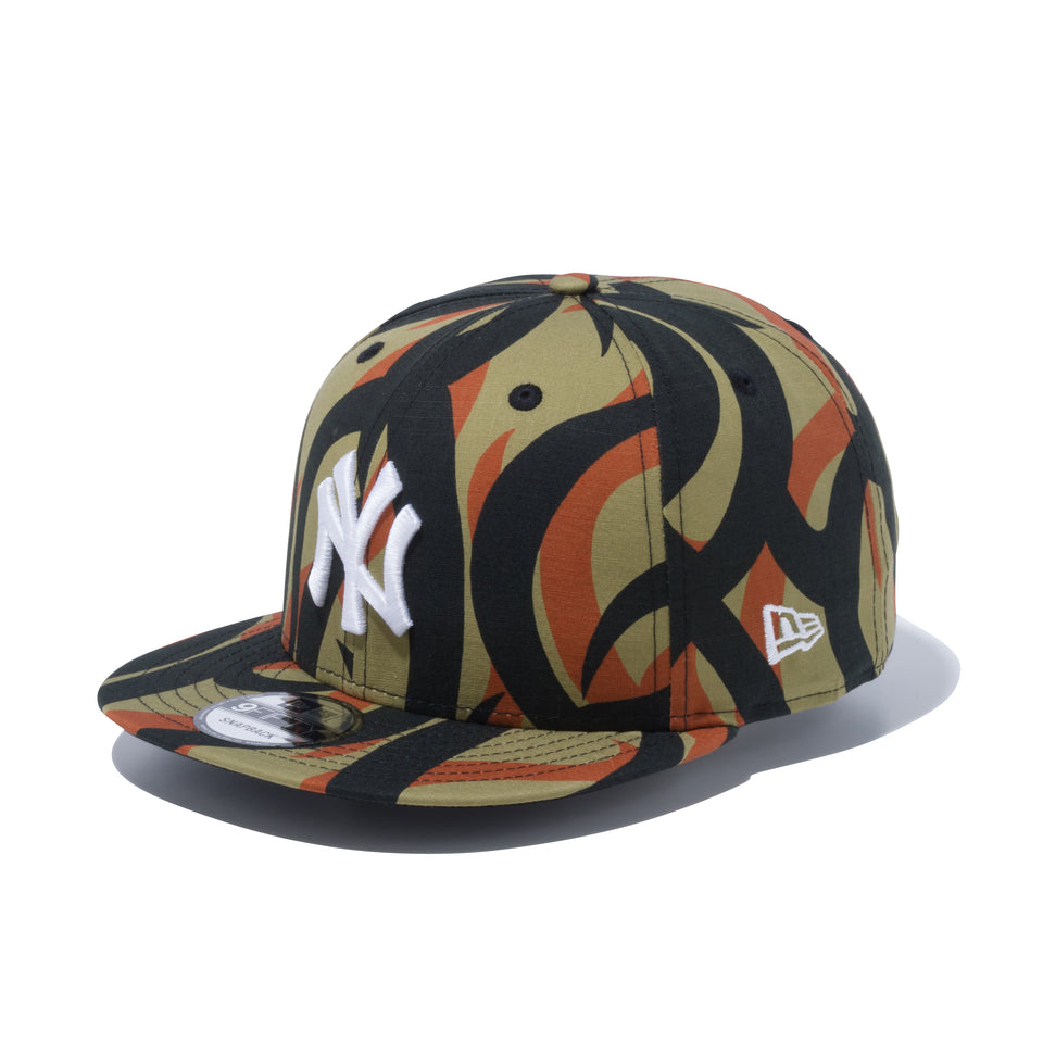 9FIFTY ニューヨーク・ヤンキース トライバルカモ カーキ / オレンジ × スノーホワイト