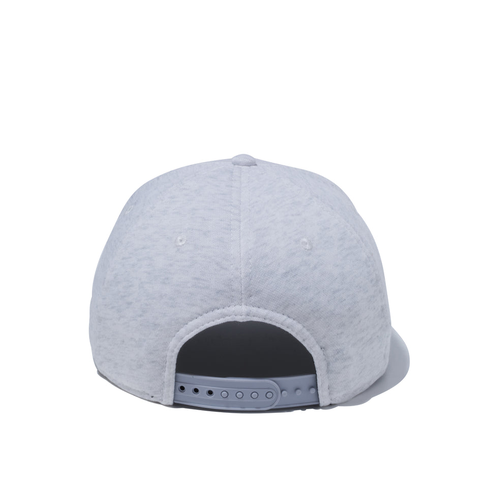 9FIFTY スウェット ニューヨーク・ヤンキース ペールグレー × スパーシルバー