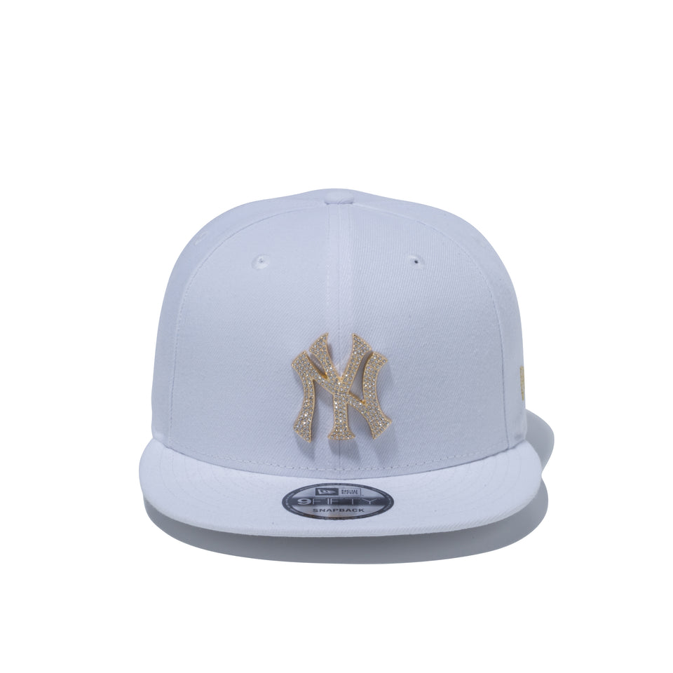 9FIFTY ニューヨーク・ヤンキース ラインストーンバッジ ホワイト × ゴールド