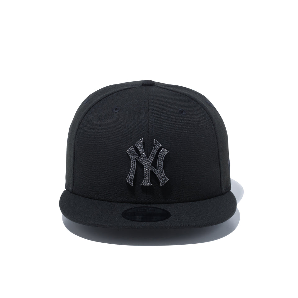 9FIFTY ニューヨーク・ヤンキース ラインストーンバッジ ブラック × ブラック