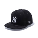 9FIFTY ニューヨーク・ヤンキース コーデュロイ ブラック × スノーホワイト グレーアンダーバイザー