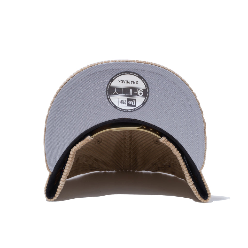 9FIFTY ニューヨーク・ヤンキース コーデュロイ ベージュ × スノーホワイト グレーアンダーバイザー