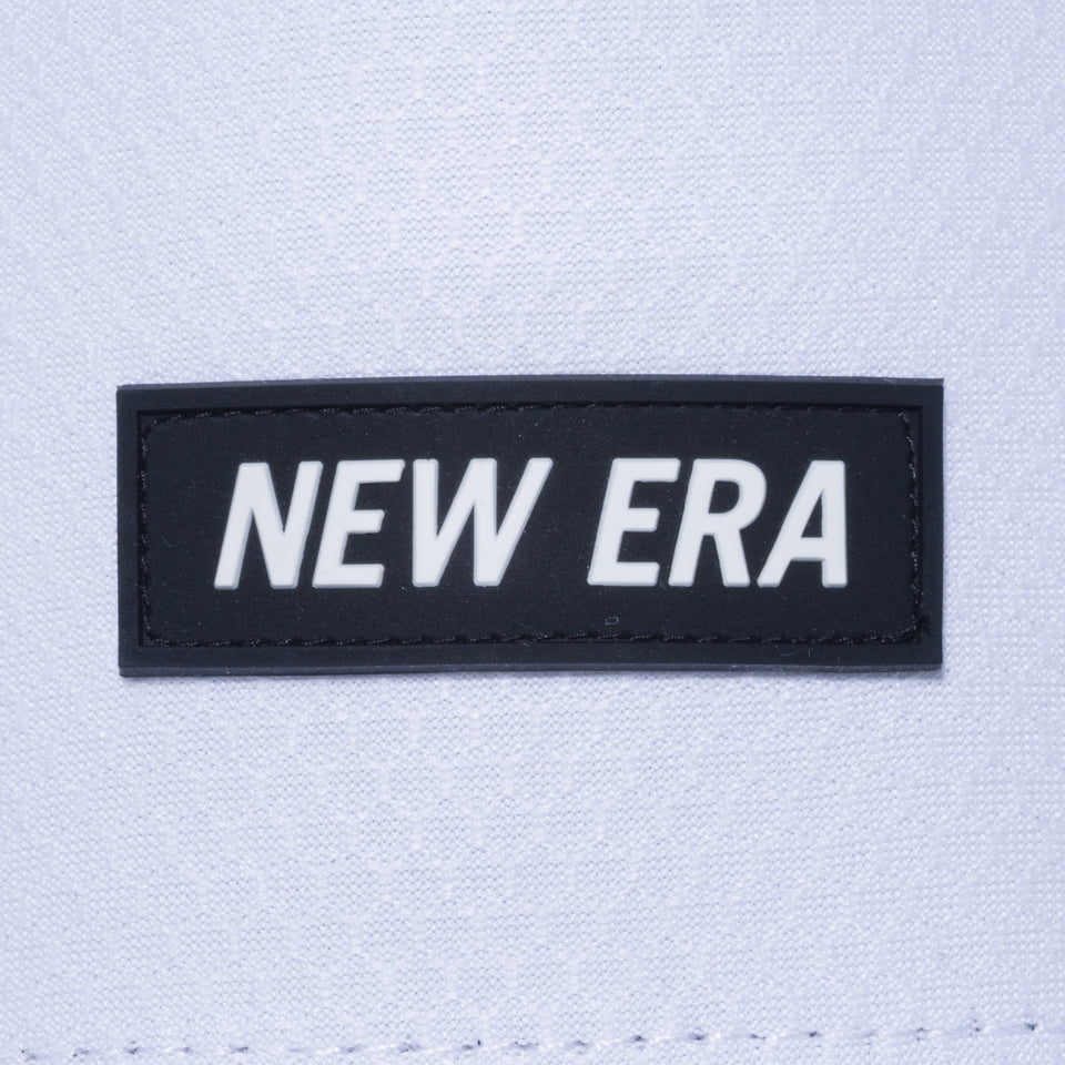 9FORTY A-Frame トラッカー ラバーロゴ NEW ERA ホワイト × ブラック
