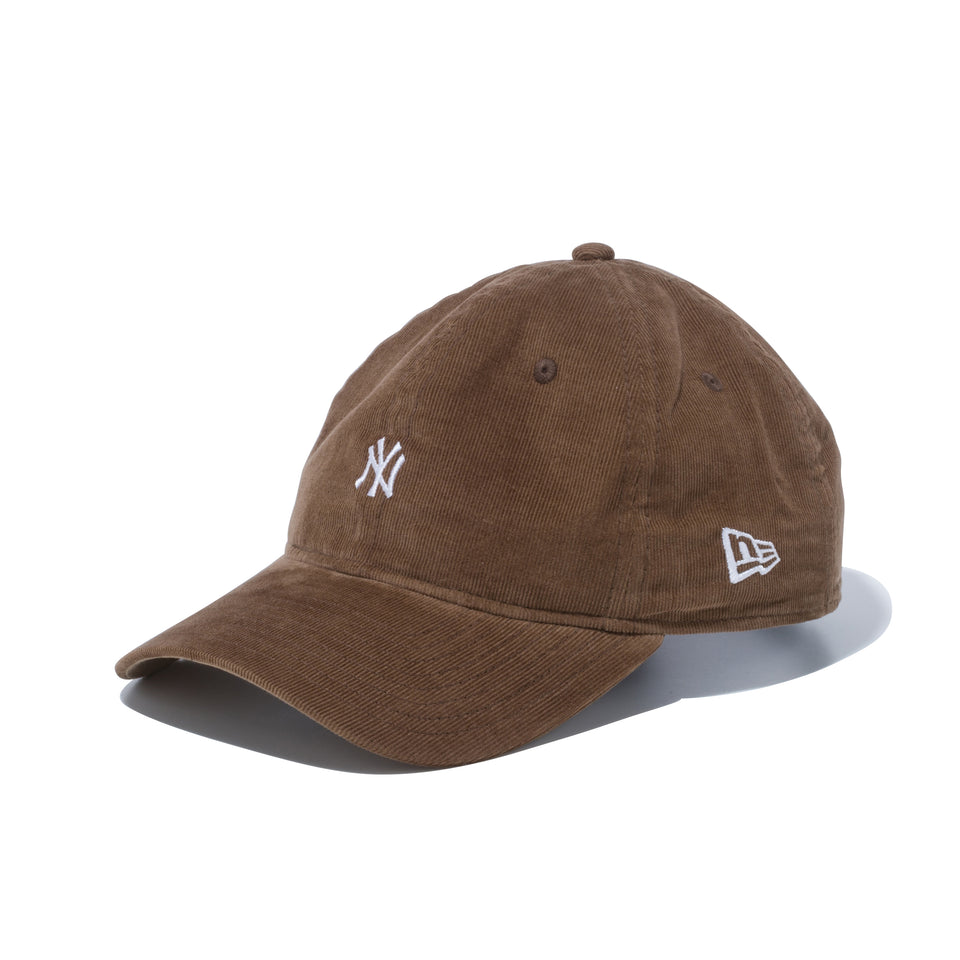 9TWENTY ニューヨーク・ヤンキース マイクロコーデュロイ ミニロゴ カーキ