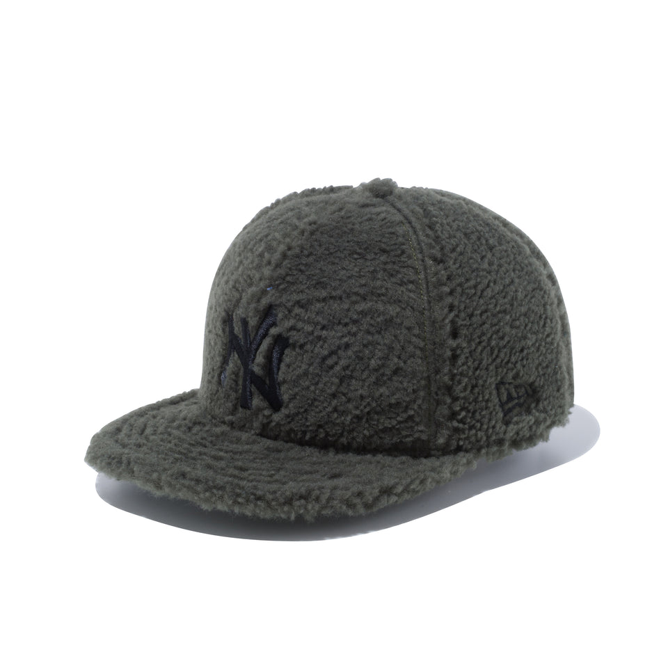 Youth 9FIFTY ニューヨーク・ヤンキース ボアフリース オリーブ × ブラック
