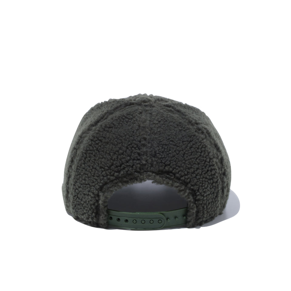 Youth 9FIFTY ニューヨーク・ヤンキース ボアフリース オリーブ × ブラック