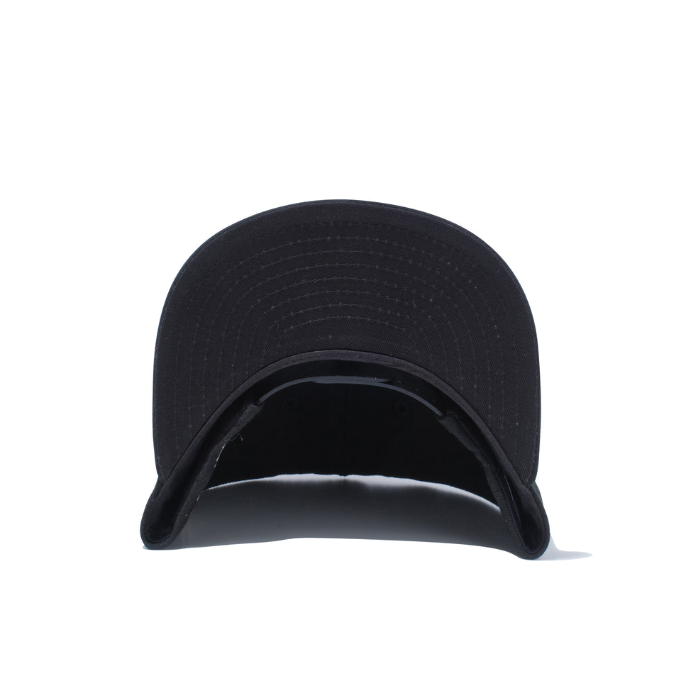 Child 9FIFTY エッセンシャル NEW ERA ブラック × メタリックシルバー