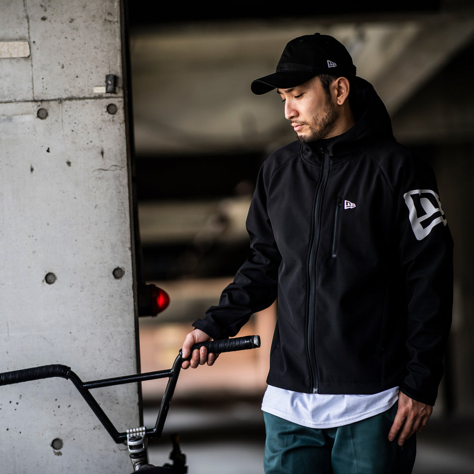 ライトシェルジャケット フラッグ ブラック × ホワイト【Performance Apparel】