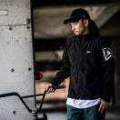 ライトシェルジャケット フラッグ ブラック × ホワイト【Performance Apparel】