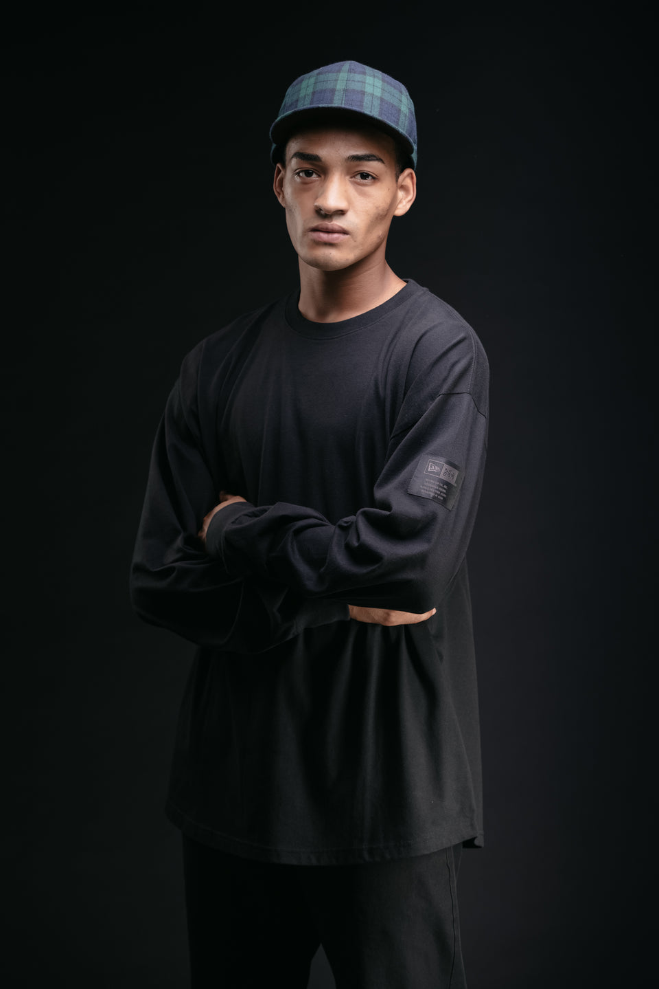 オーバーサイズド 長袖 コットン Tシャツ NEW ERA BLACK LABEL ブラック