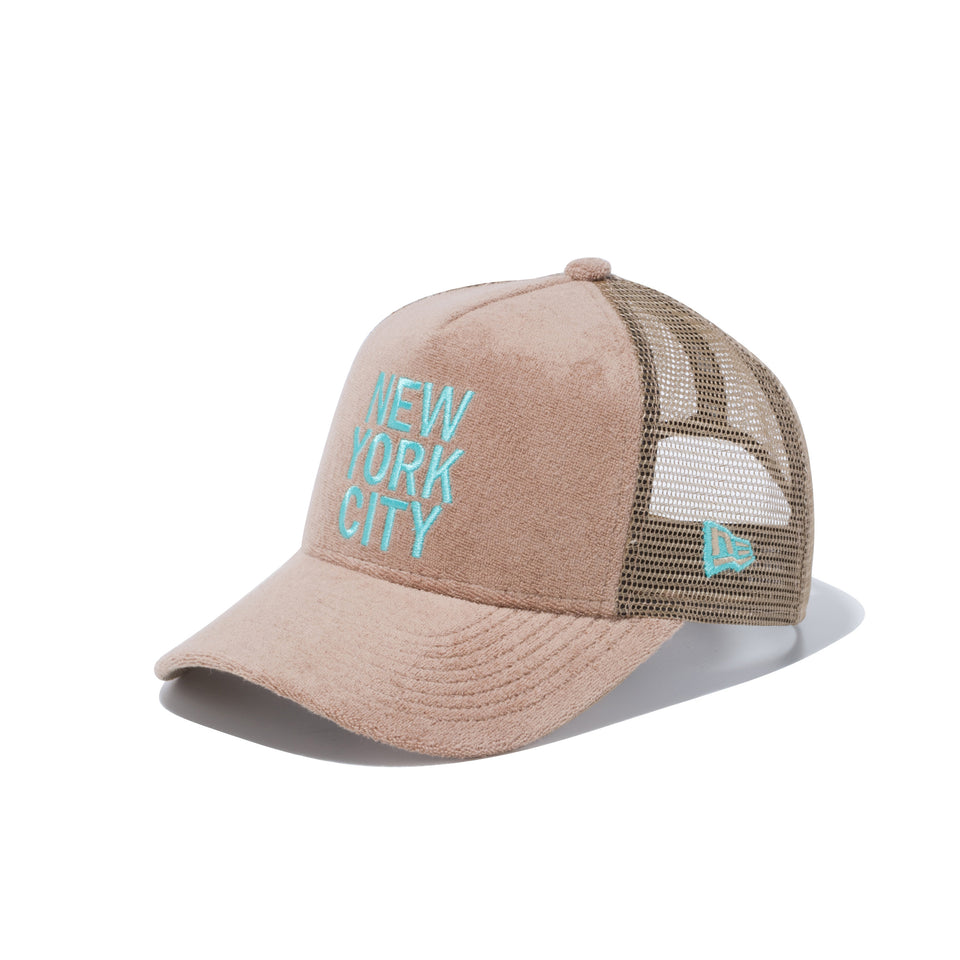 Youth 9FORTY A-Frame トラッカー パイル NEW YORK CITY ベージュ | NEW ERA ニューエラ公式オンラインストア