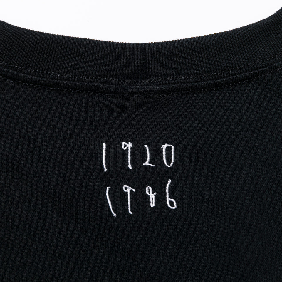 予約 | 半袖 コットン Tシャツ AI TAKAHASHI 高橋愛 にゅーえら 1920 1986 ロゴ ブラック レギュラーフィット