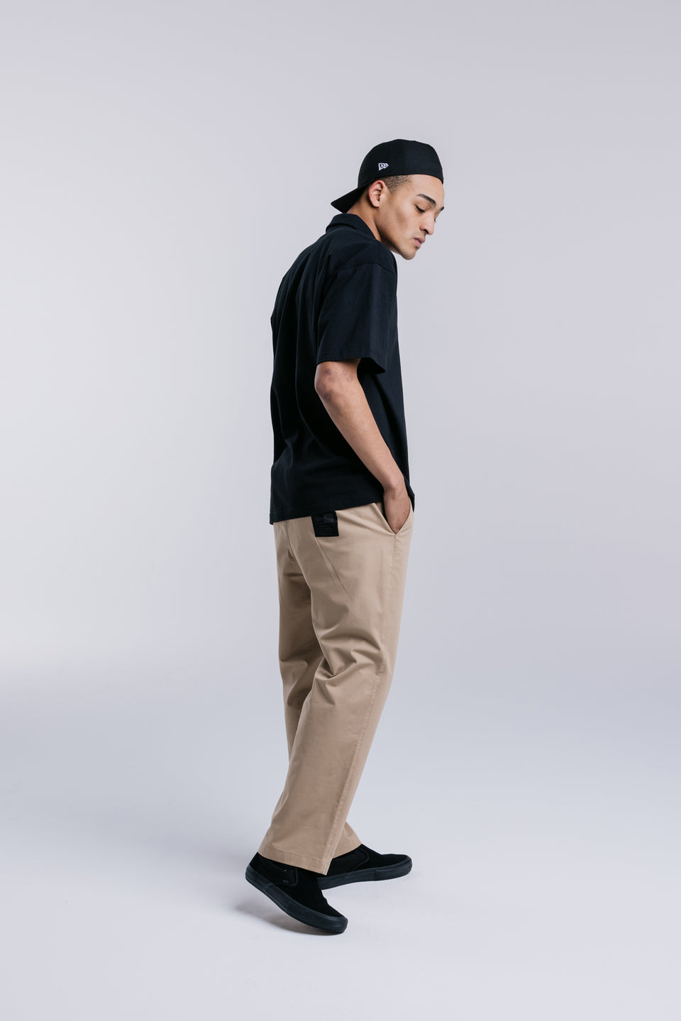ワイドパンツ NEW ERA BLACK LABEL リラックスフィット カーキ