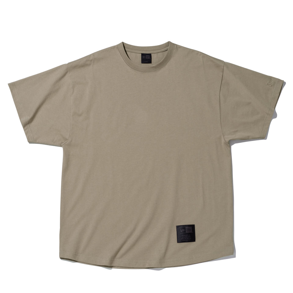 オーバーサイズド 半袖 コットン Tシャツ NEW ERA BLACK LABEL ペールカーキ