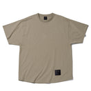 オーバーサイズド 半袖 コットン Tシャツ NEW ERA BLACK LABEL ペールカーキ