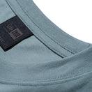 オーバーサイズド 長袖 コットン Tシャツ NEW ERA BLACK LABEL セージグリーン