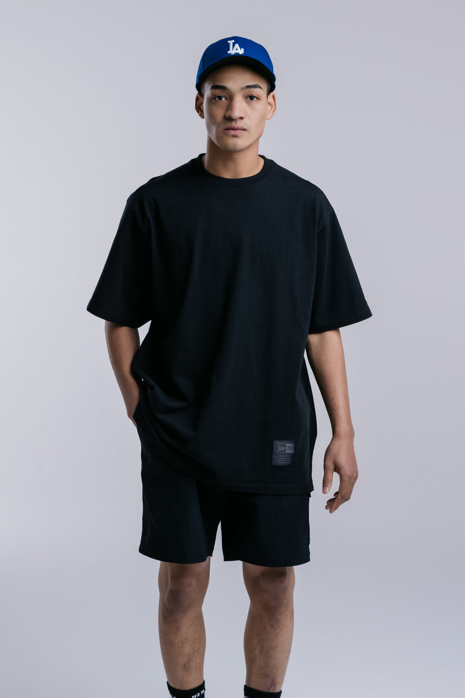 半袖 ルーズフィット コットン Tシャツ NEW ERA BLACK LABEL ブラック