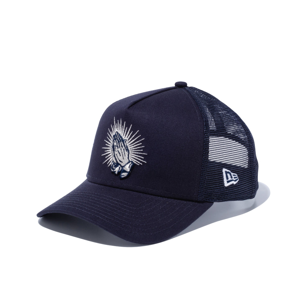 9FORTY A-Frame トラッカー プレイハンド ネイビー × メタリックシルバー | NEW ERA ニューエラ公式オンラインストア