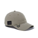 9TWENTY NEW ERA BLACK LABEL Dリング ウーブンラベル ペールカーキ