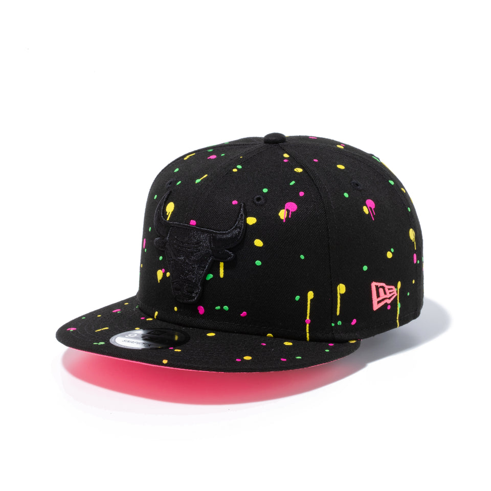9FIFTY Neon Splatter シカゴ・ブルズ ブラック ピンクアンダーバイザー