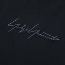 半袖 コットン Tシャツ Yohji Yamamoto SS21 シグネチャーロゴ ブラック × メタリックブラック レギュラーフィット