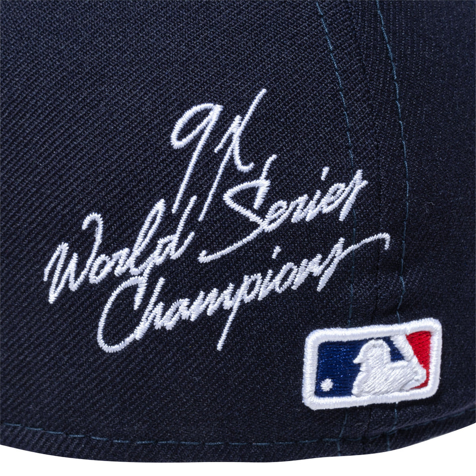 59FIFTY World Champions ボストン・レッドソックス グレーアンダーバイザー