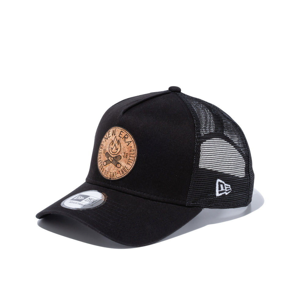 【ニューエラ アウトドア】 9FORTY A-Frame トラッカー コルクパッチ 焚火 ブラック | NEW ERA ニューエラ公式オンラインストア