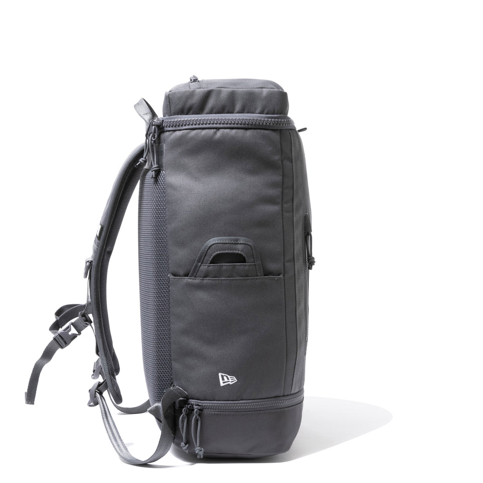 ボックスパック 32L プリントロゴ グラファイト × ブラック