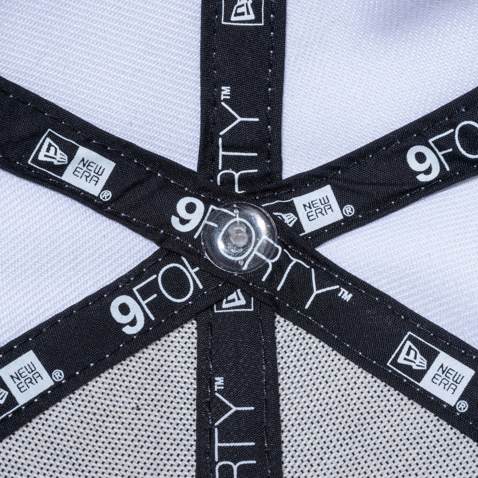 【ゴルフ】 9FORTY バーチカルロゴ NEW ERA ホワイト