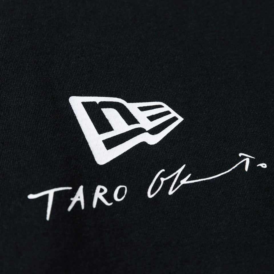 長袖 コットン Tシャツ Taro Okamoto 岡本太郎 太陽の顔 フラッグロゴ ブラック リラックスフィット