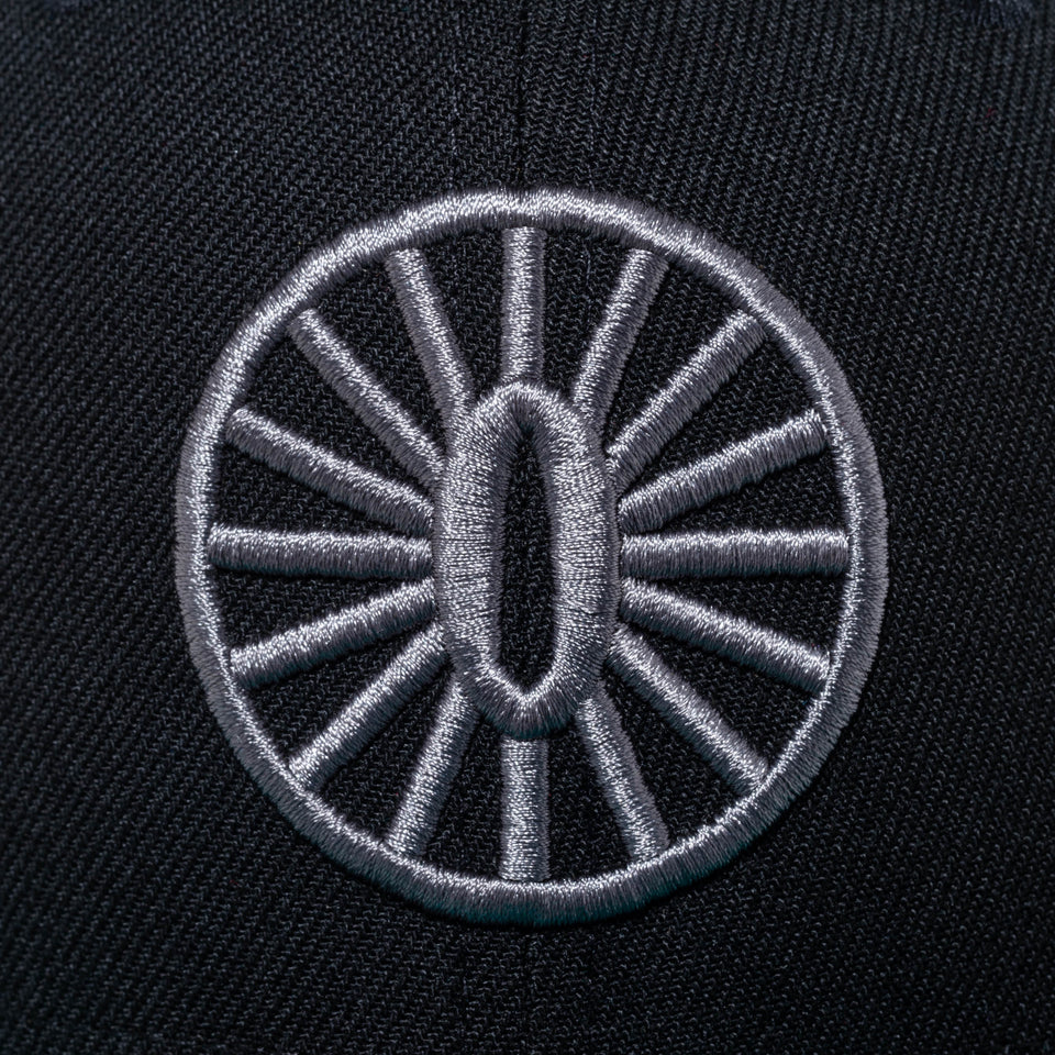 Youth 9FIFTY 鬼滅の刃 竈門炭治郎 鍔 ブラック × パイングリーン