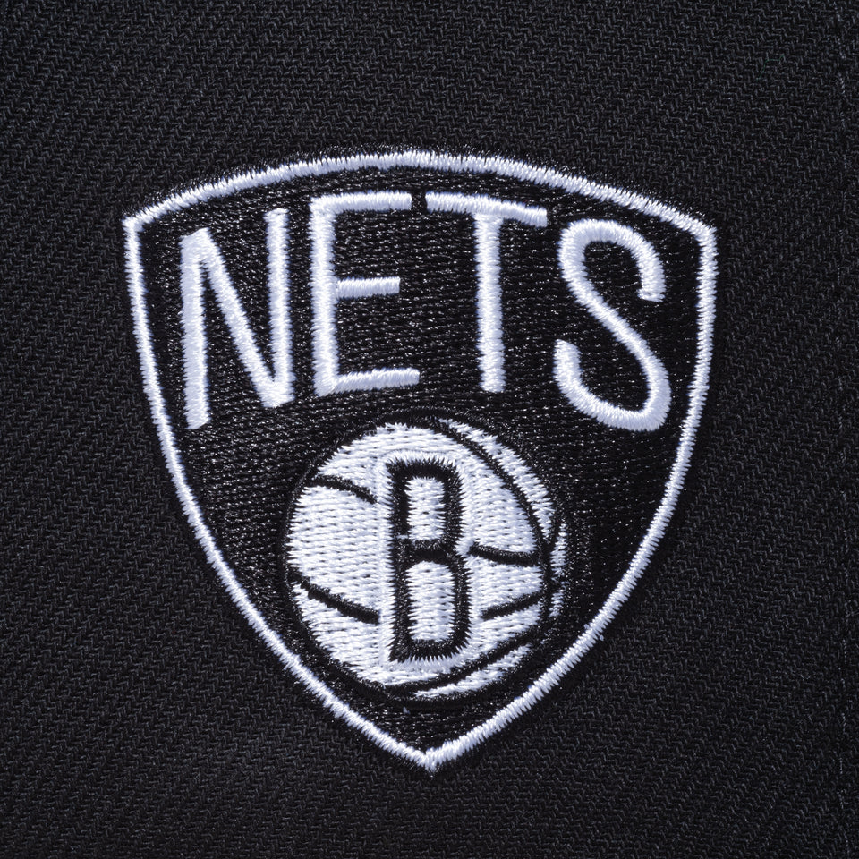 59FIFTY COMPOUND PLAY FOR CHANGE NBA ブルックリン・ネッツ グレーアンダーバイザー