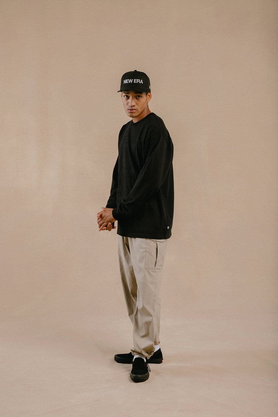 ストレッチ カーゴパンツ NEW ERA BLACK LABEL ペールカーキ