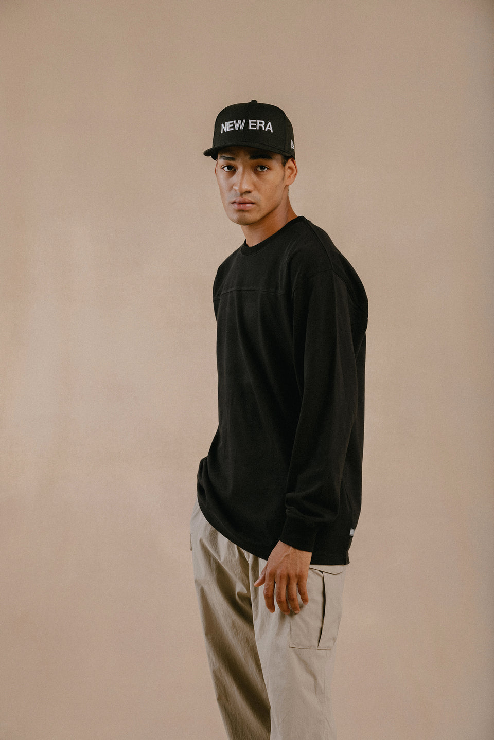 長袖 フットボール コットン Tシャツ NEW ERA BLACK LABEL ヘビーウェイト ブラック