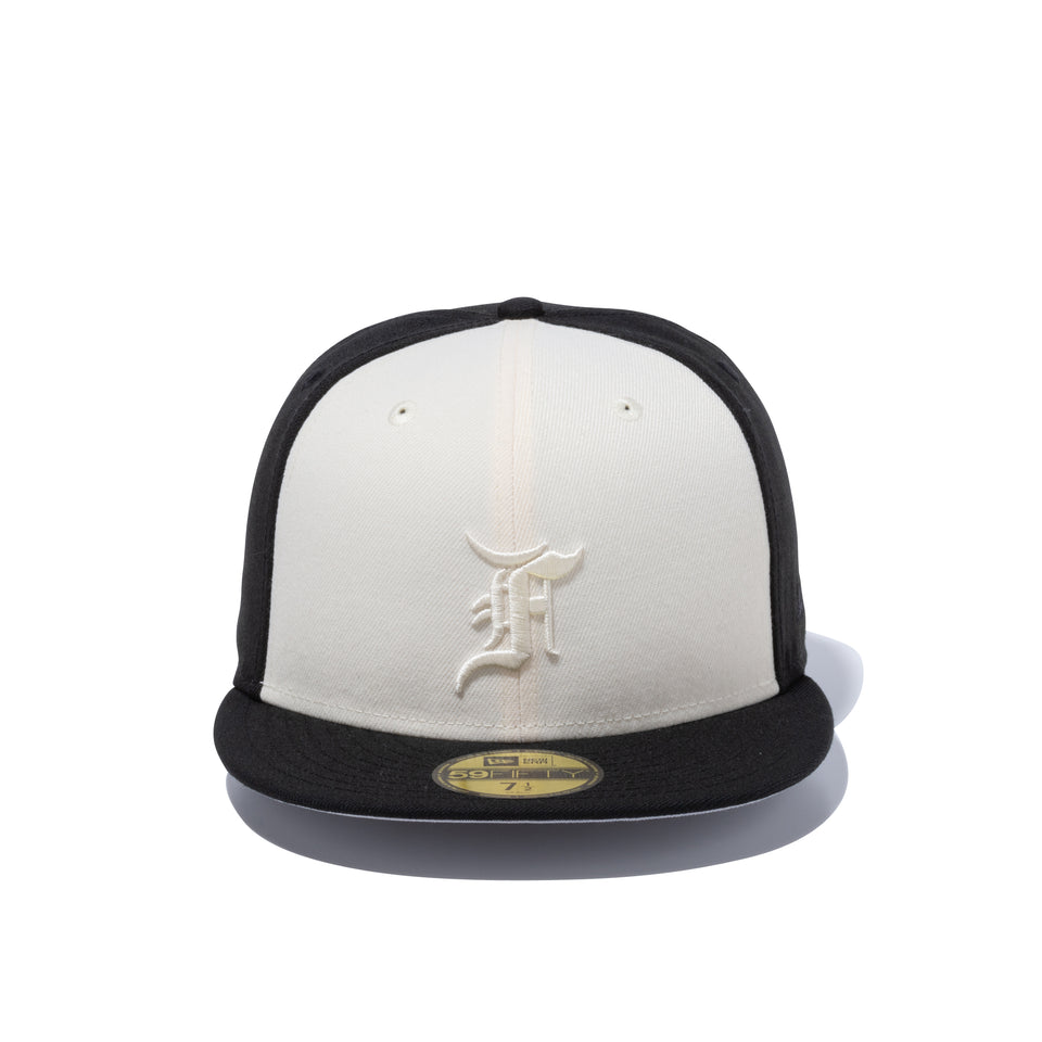 59FIFTY FEAR OF GOD ESSENTIALS Trucker Style Fロゴ ホワイト/ブラック