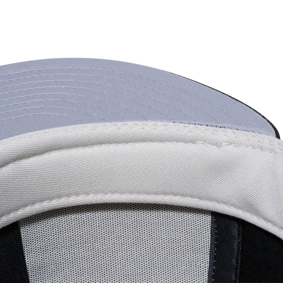 59FIFTY FEAR OF GOD ESSENTIALS Trucker Style Fロゴ ホワイト/ブラック