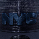 9FIFTY トラッカー NYC チャンキーロゴ ネイビー × ネイビー
