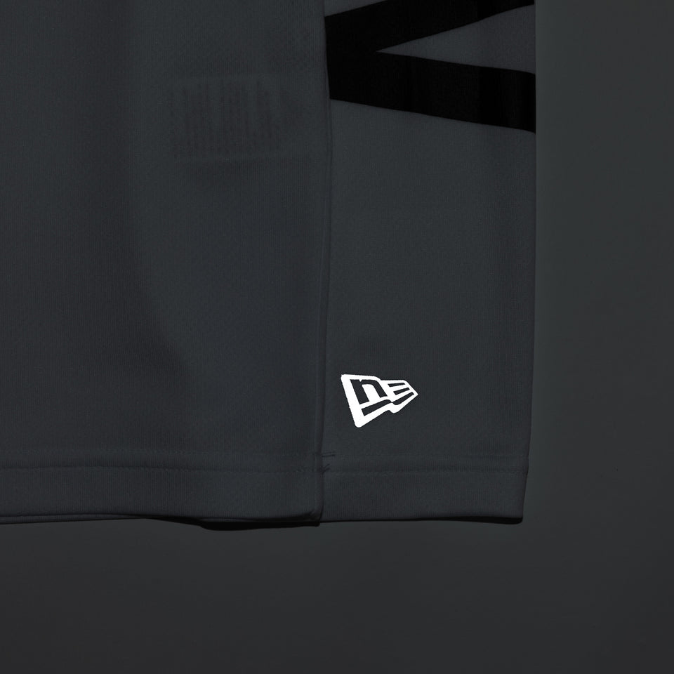 長袖 テック Tシャツ スリーブロゴ ホワイト 【Performance Apparel】