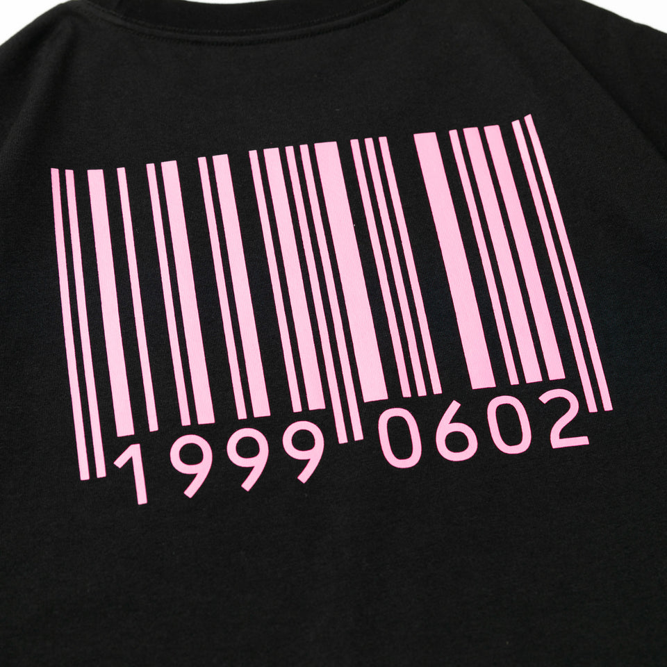 半袖 オーバーサイズド コットン Tシャツ 中澤 瞳 バーコード ブラック × ピンク