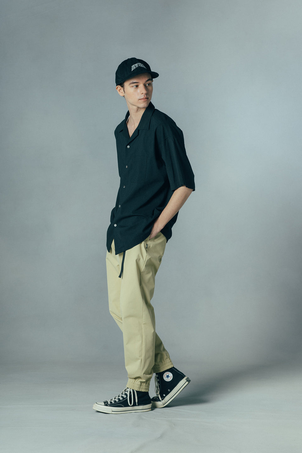 ストレッチ チノ ジョガーパンツ NEW ERA BLACK LABEL ベージュ