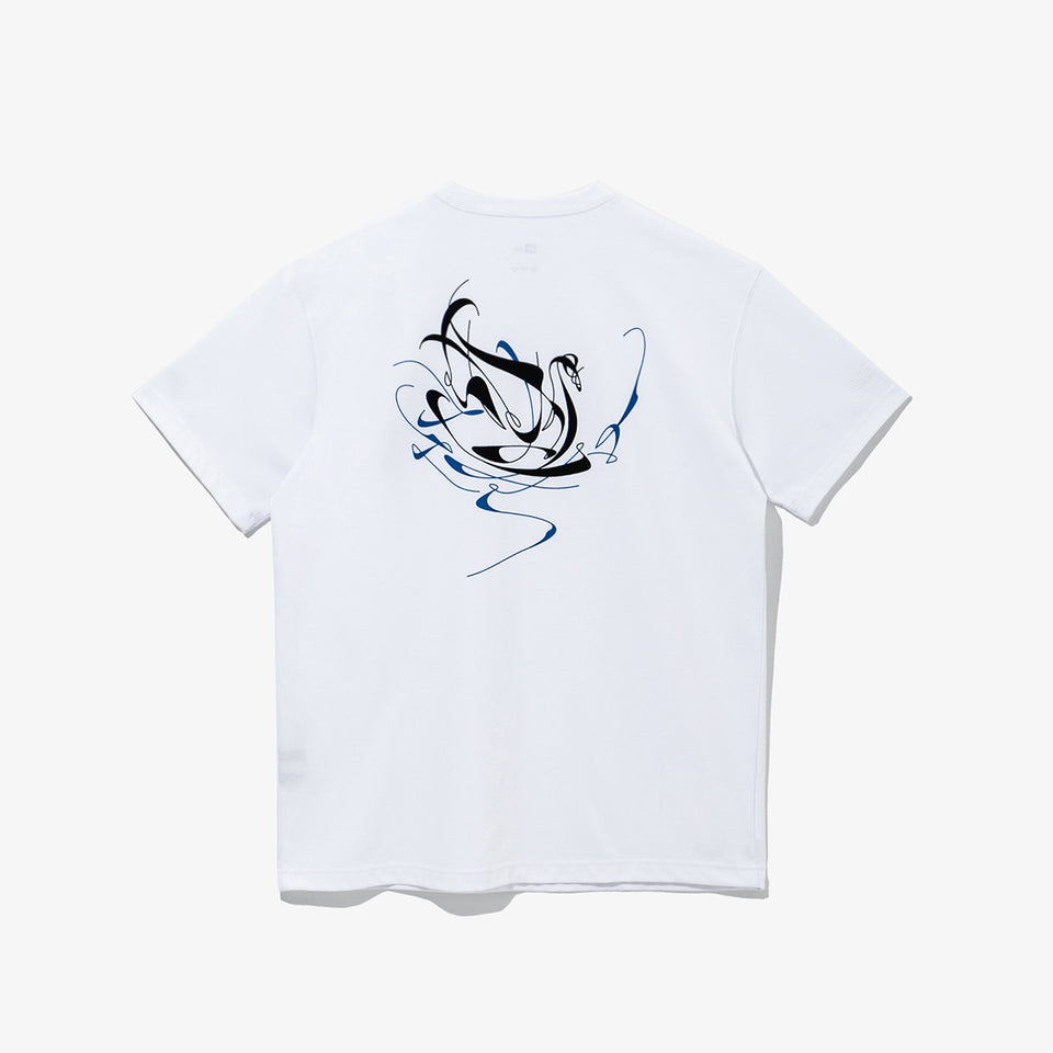 半袖 パフォーマンス Tシャツ BTS × MLB ブラック Swan ニューヨーク・ヤンキース ホワイト レギュラーフィット