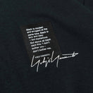 半袖 オーバーサイズド パフォーマンスTシャツ Yohji Yamamoto SS23 ラベルロゴ ブラック